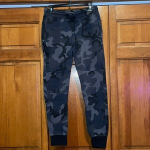 Nike Tech Fleece Camo Joggers